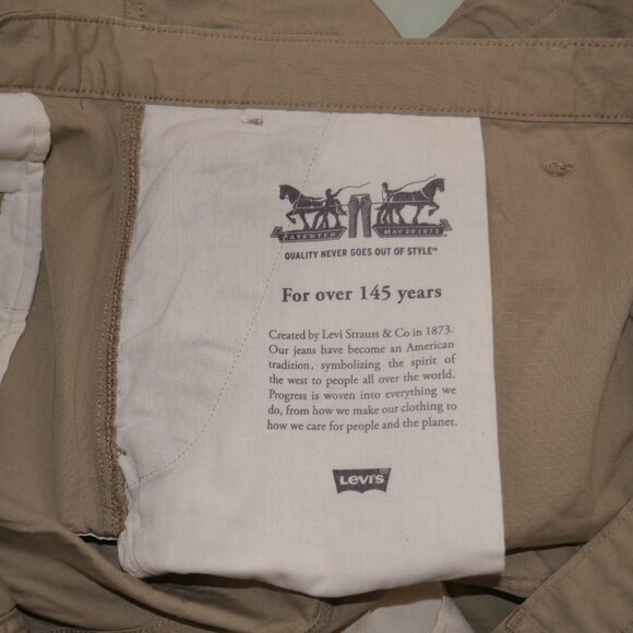 Levi's Carrier Cargo Shorts Men's Size 54 Loose Fit Ripstop Utility Beige/Tan - Picture 8 of 9